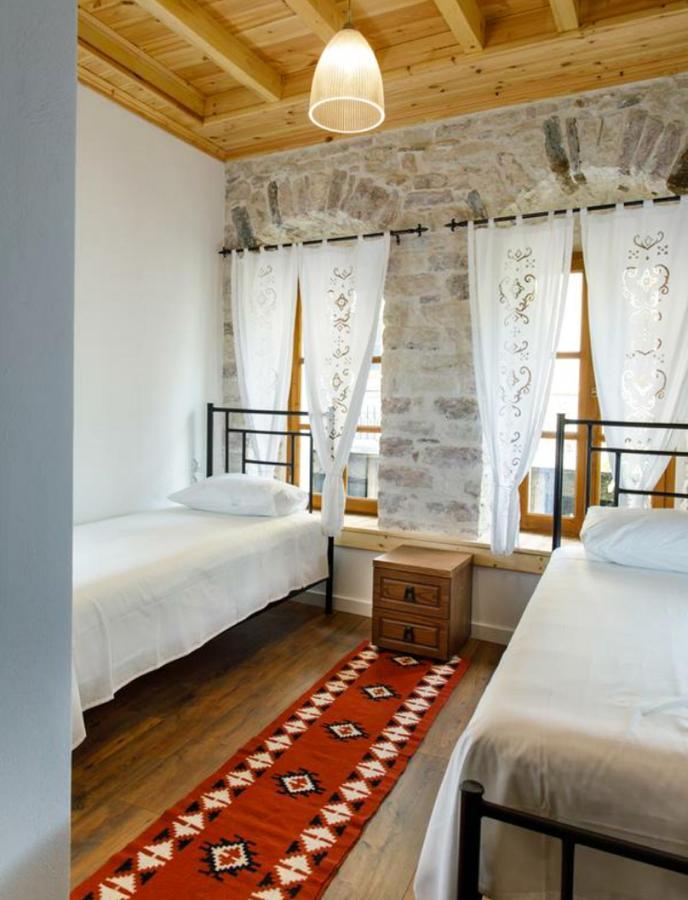 Guest House Tea Gjirokastër Exteriör bild