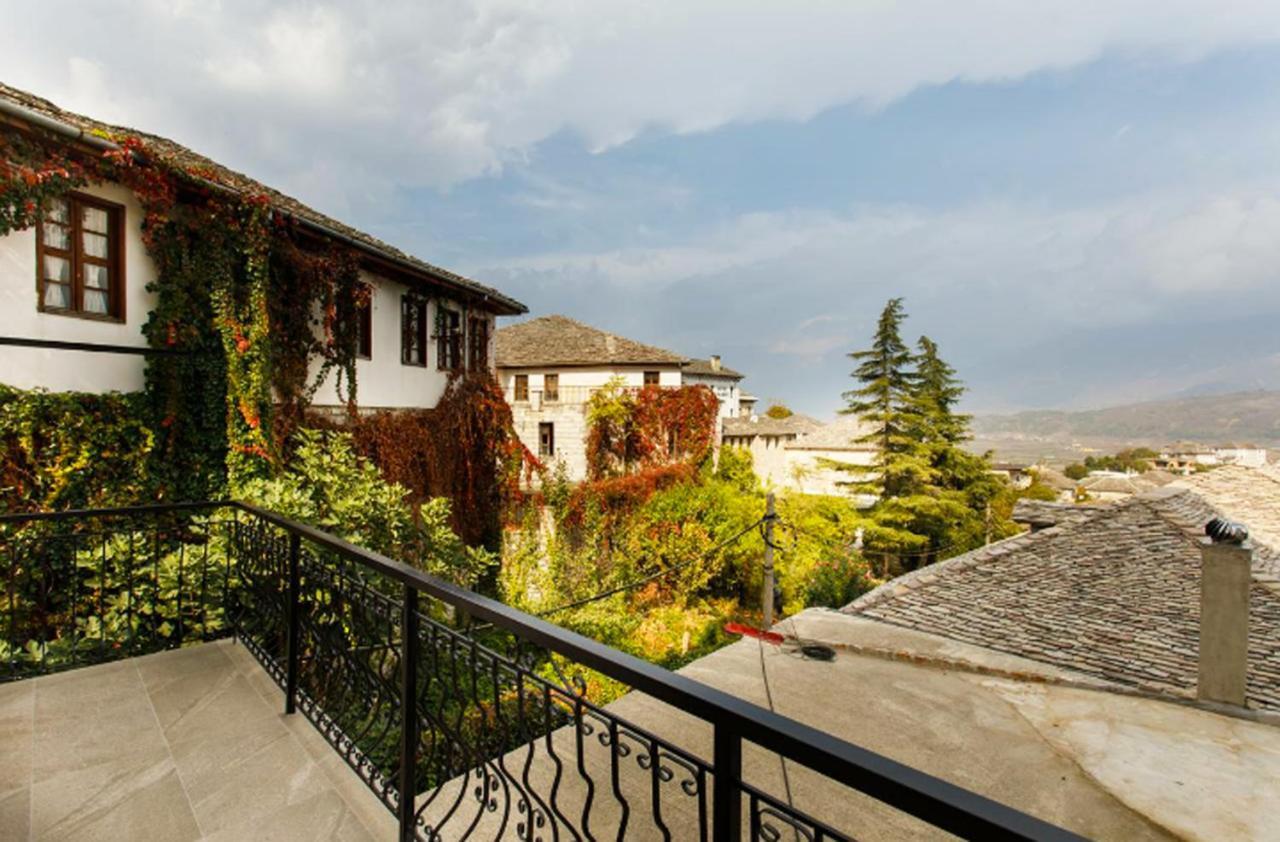 Guest House Tea Gjirokastër Exteriör bild