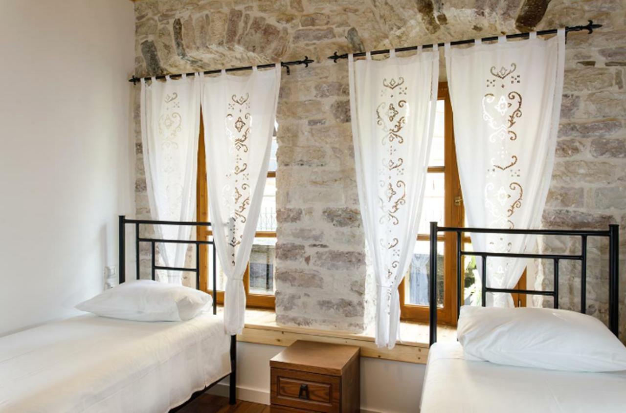 Guest House Tea Gjirokastër Exteriör bild